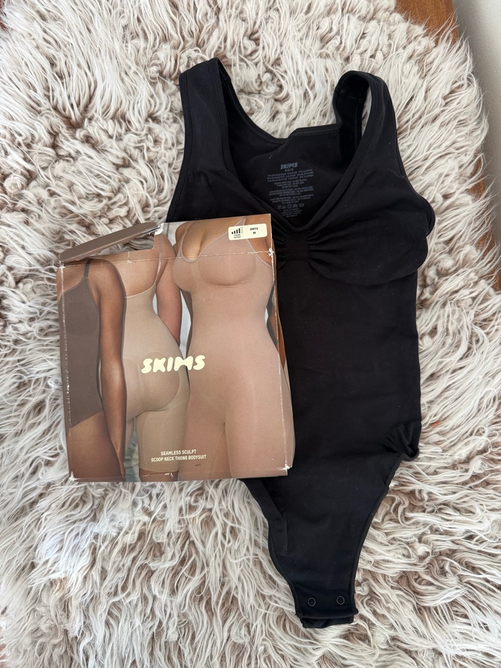 SKIMS Seamless Sculpt Scoop Neck Thong Bodysuit